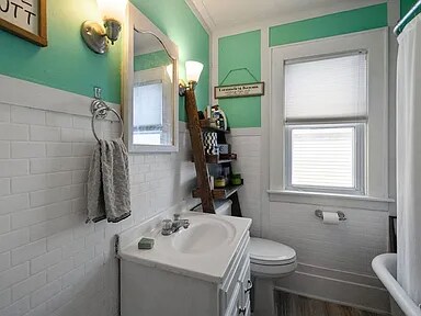 Building Photo - 113 Delmar Pl