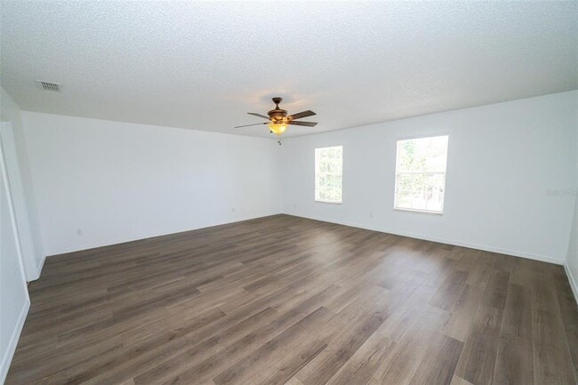 Building Photo - 202 Walnut Crest Run