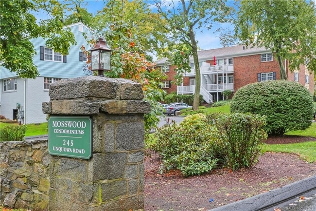 Building Photo - 245 Unquowa Rd