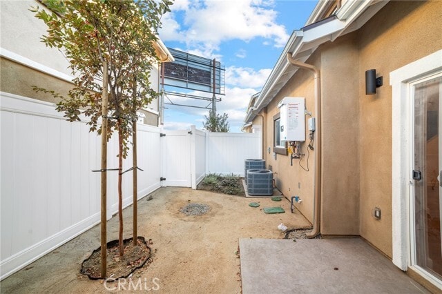 Building Photo - 900 S Hert St