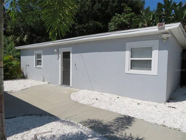 Primary Photo - 3805 W Leona St