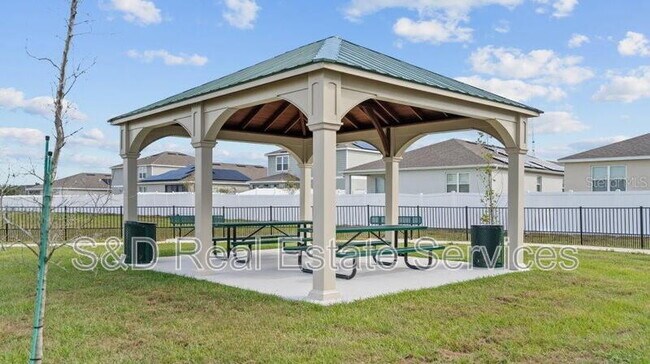 Building Photo - 349 Sol Vis Dr