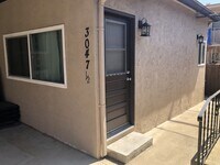 Building Photo - Studio in Central Point Loma