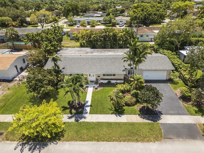 Primary Photo - 8520 SW 84th Terrace