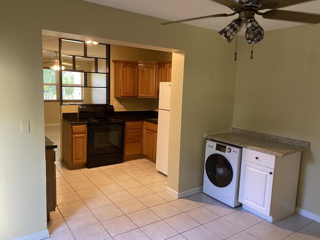 Building Photo - 1172 Surf Rd