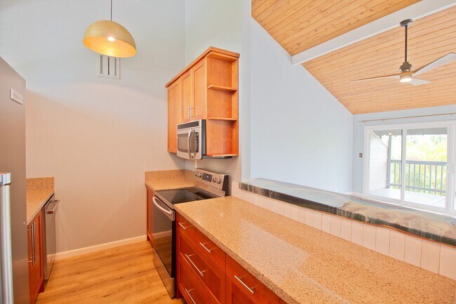Building Photo - Makani Kai Marina – 3BD/2BA/2PK
