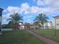 Building Photo - 1605 NE Miami Gardens Dr