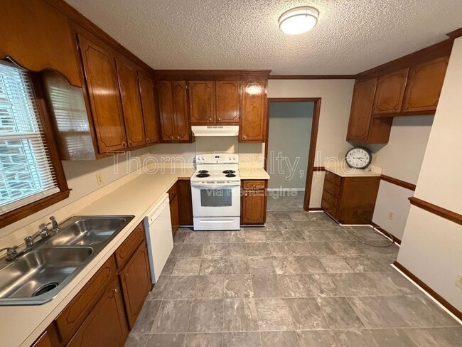 Building Photo - 101 Opossum Trot Ct