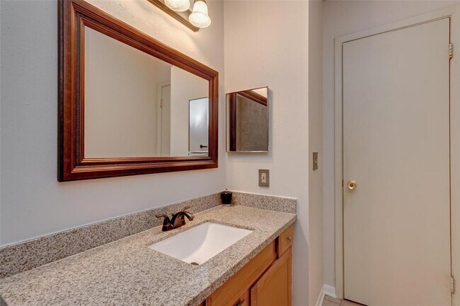 Building Photo - 13411 Bridgewalk Ln