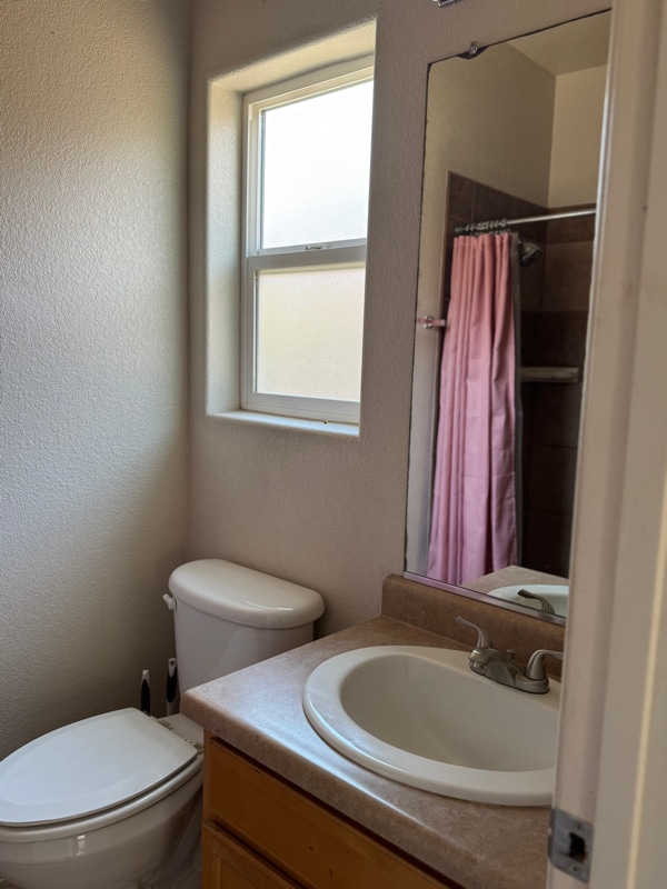 Building Photo - 4546 Hillsboro Loop