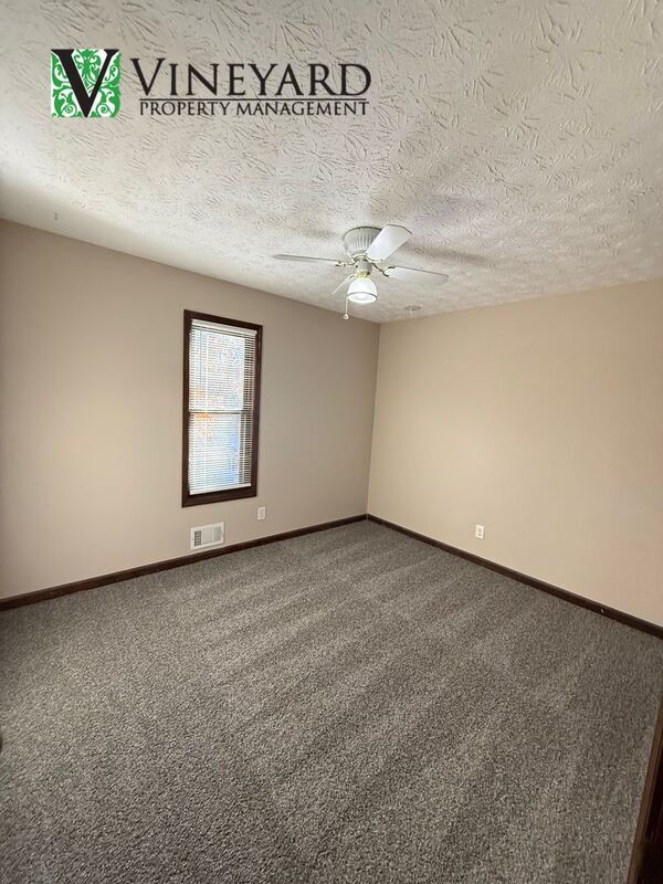 Building Photo - 1623 Rex Dr