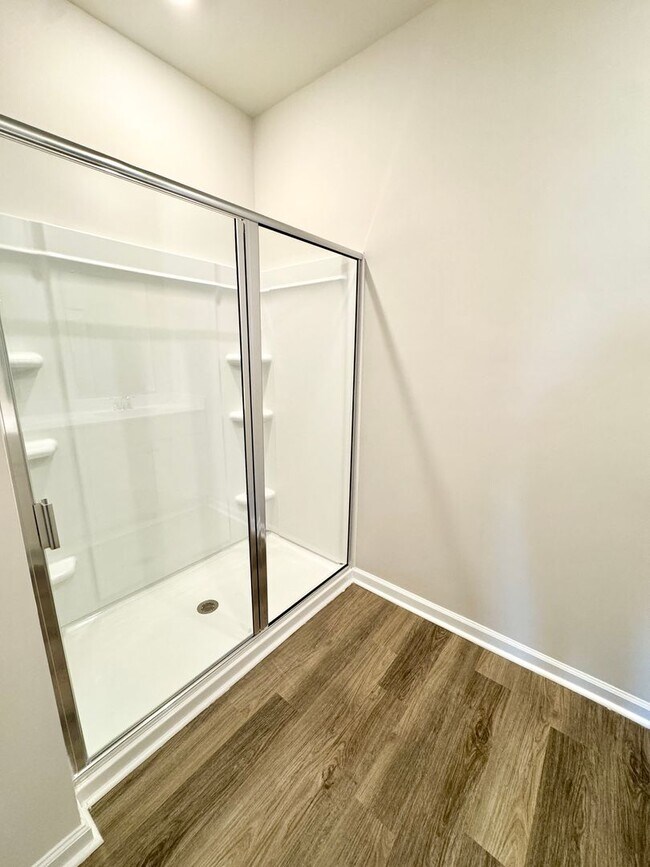 Building Photo - Brand New! Central Conway Location in Kingston Bay! Beautiful Pond View!