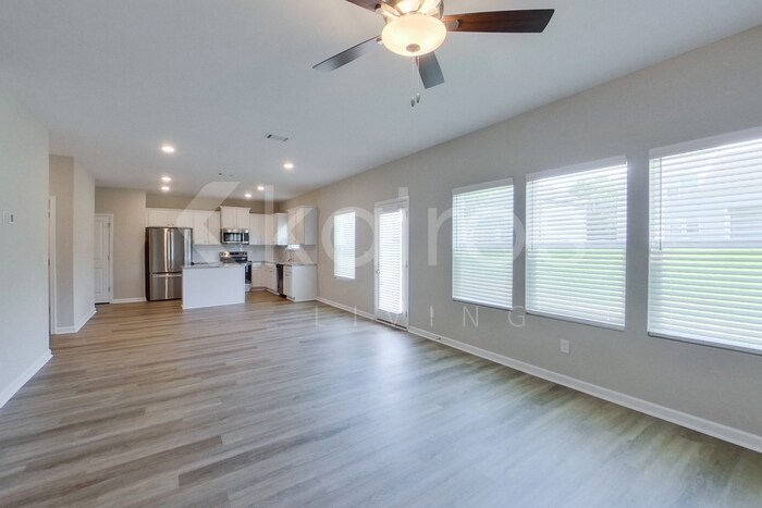 Building Photo - 7034 Foggy River Dr