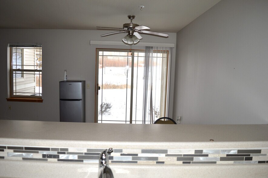 Building Photo - 2824 Pleasant View Rd