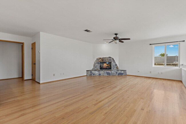 Building Photo - Expansive View of San Diego Bay! Double Ca...
