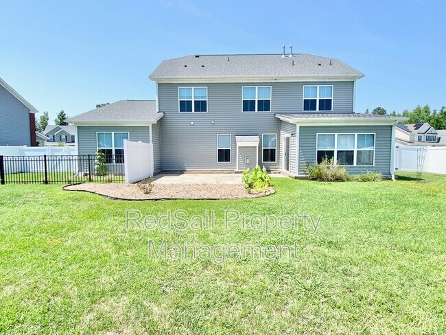 Building Photo - 217 Manor Dr