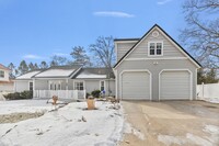 Building Photo - Stunning Rental Home with Open Floor Plan ...