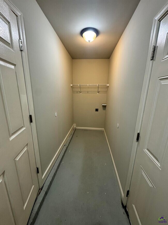 Building Photo - 116 Tabor Dr