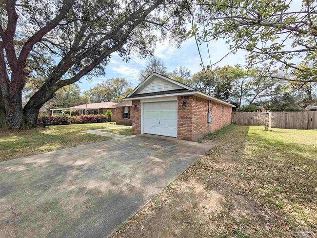Building Photo - 4920 Mayo Cir