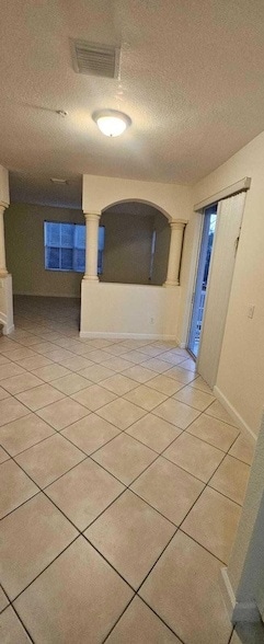 Building Photo - 2609 Shoma Dr