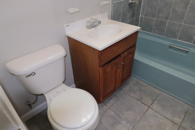 Building Photo - Gorgeous single-family Home