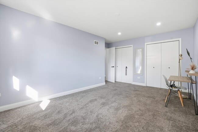 Building Photo - 13141 W Stonewood Dr