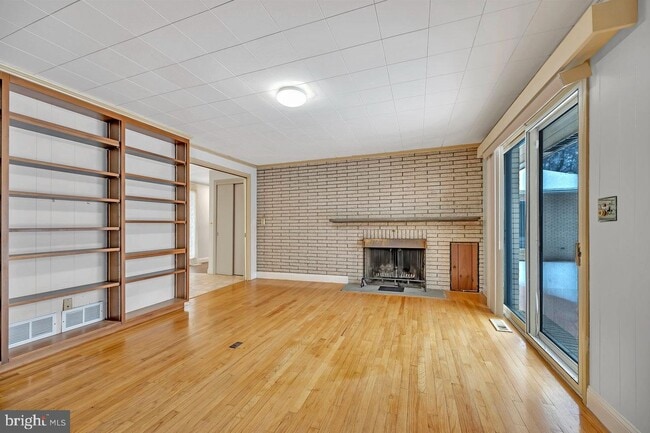 Building Photo - 97 Hardy Dr