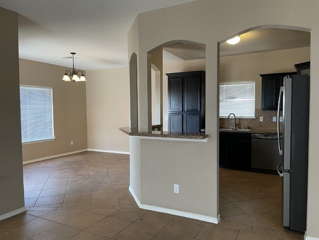 Building Photo - 12960 Cozy Cove Ave