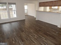 Building Photo - 1402 Golden Rod Ct