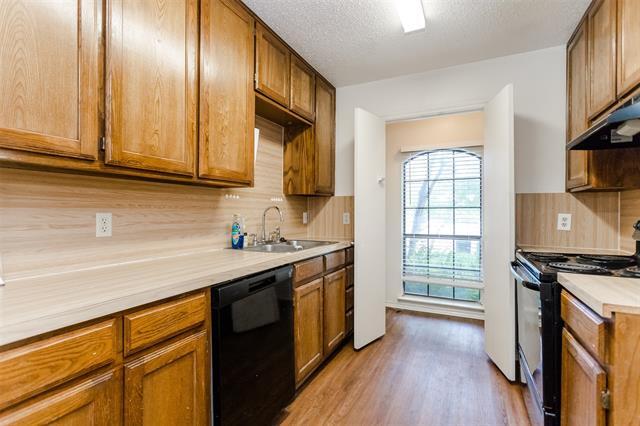 Building Photo - 2301 Kingsford Ct