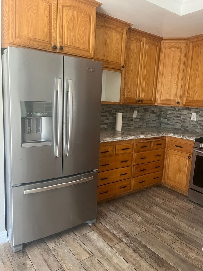 Building Photo - 2 Story Home for Rent in North Oxnard