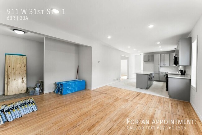 Building Photo - 911 W 31st St