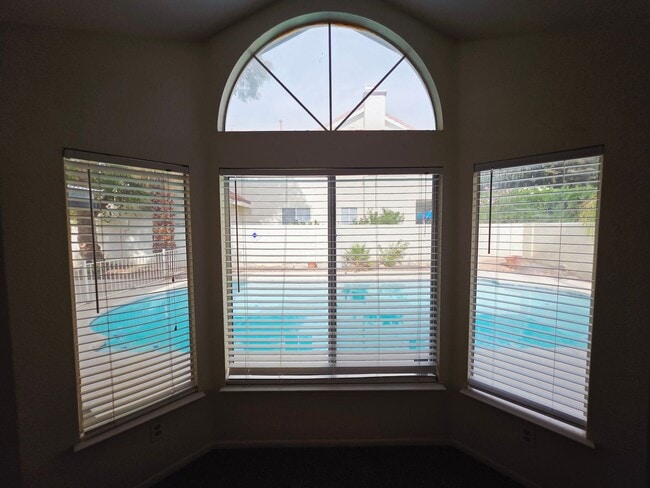Building Photo - Single Story Home w/Pool in The Lakes!