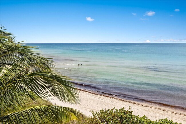 Building Photo - 6801 Collins Ave