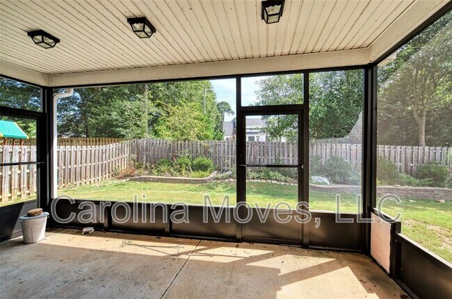 Building Photo - 209 Cameron Creek Ln