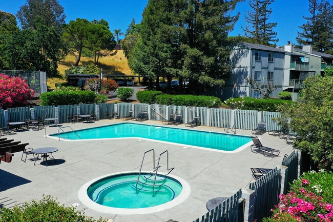 Building Photo - 475 Ignacio Blvd