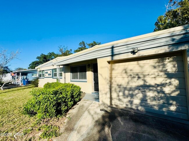 Building Photo - 1606 Fairland Ave