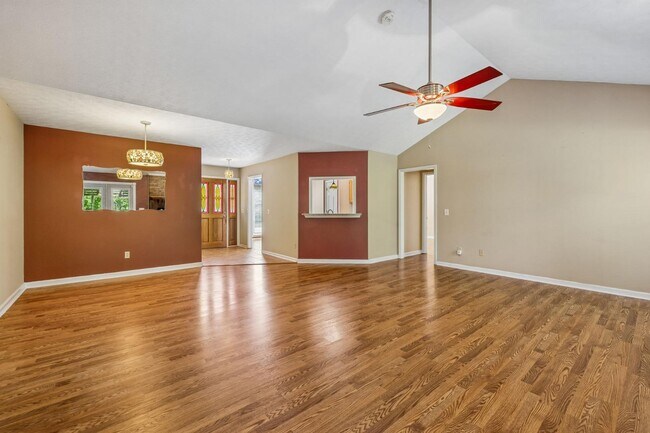 Building Photo - 107 Keri Dr