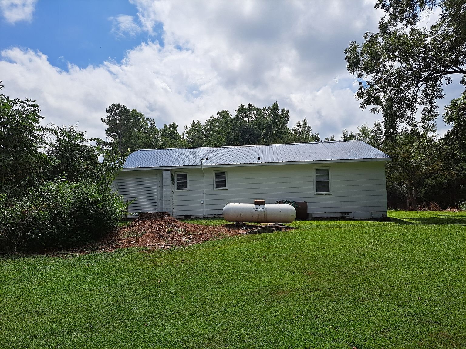 Building Photo - 136 Dowtin St