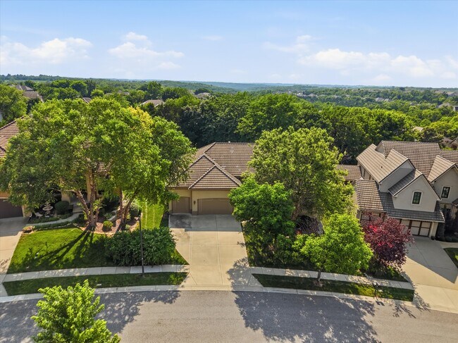Building Photo - 9638 Zarda Dr