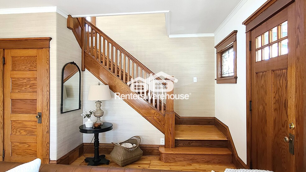 Building Photo - 421 Locust St