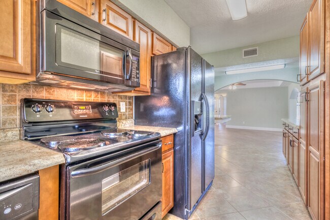 Building Photo - Gorgeous Mediterranean Style Home in Ormond Beach!