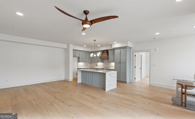 Building Photo - 1050 Blair Ln