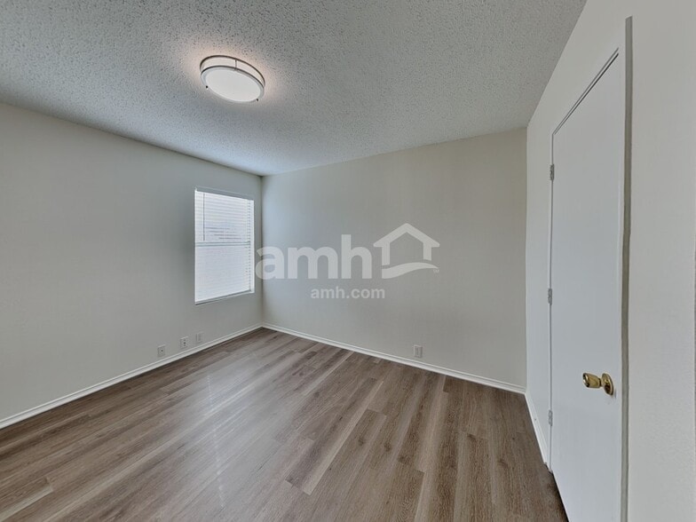 Building Photo - 4508 Merlot Dr