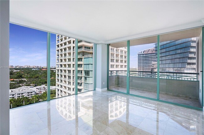 Building Photo - 3400 SW 27th Ave