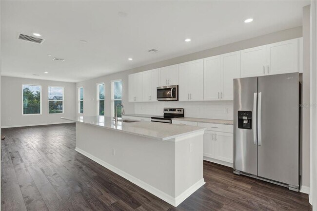 Building Photo - 13120 Bovet Ave