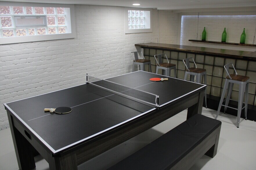 Building Photo - 298 Josephine St