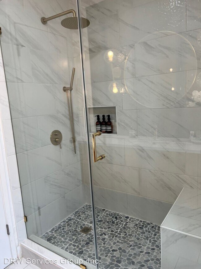 Building Photo - 3 br, 2 bath House - 6047 Soledad Mountain...