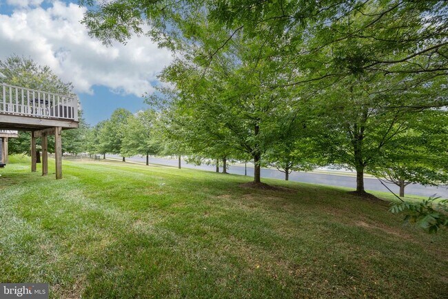 Building Photo - 2717 Fynamore Ln