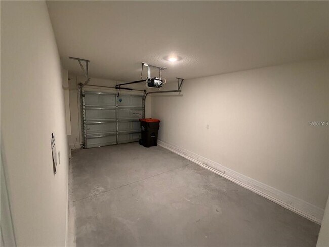 Building Photo - 6685 SW 81st Lp